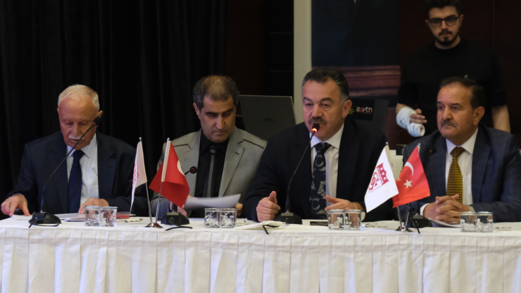Sivasspor Genel Kurulunda aday çıkmadı: Yönetim divan tarafından sürdürülüyor
