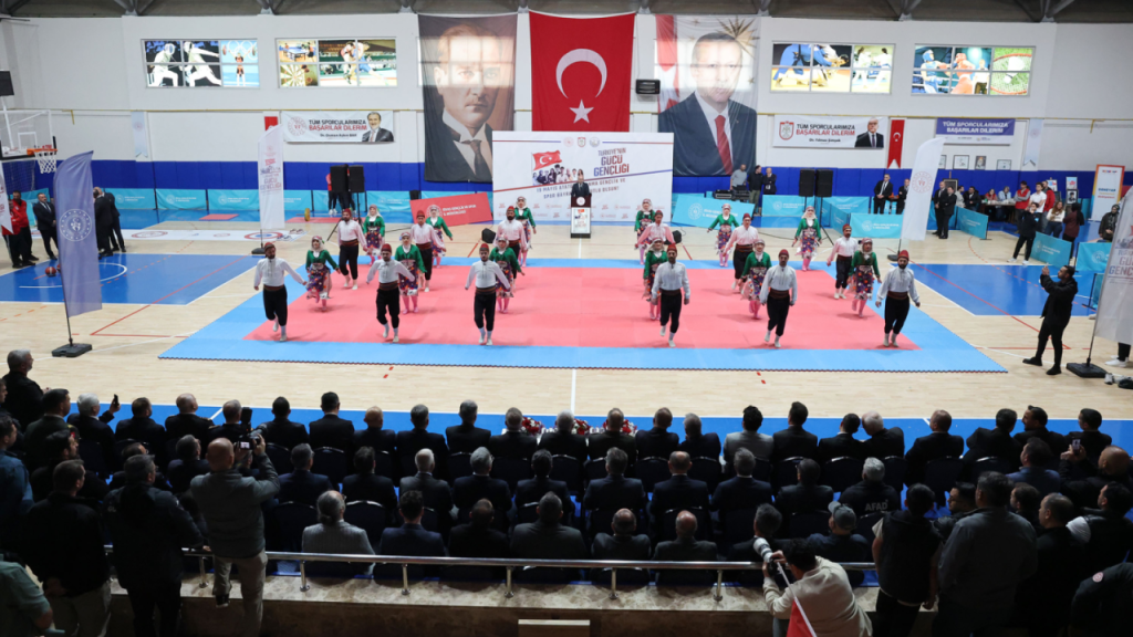 Sivas’ta 19 Mayıs Coşkusu Gençlerle Büyüdü
