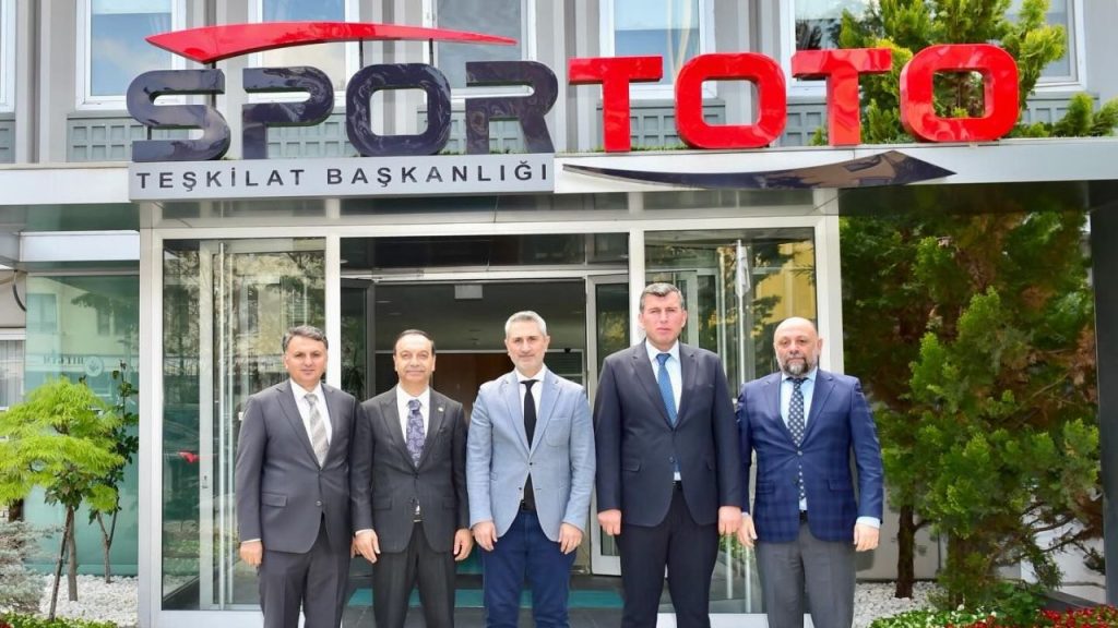 Sivas’ta Yatırımlar Tam Gaz: Yetkililer Sözleşmeleri İmzaladı