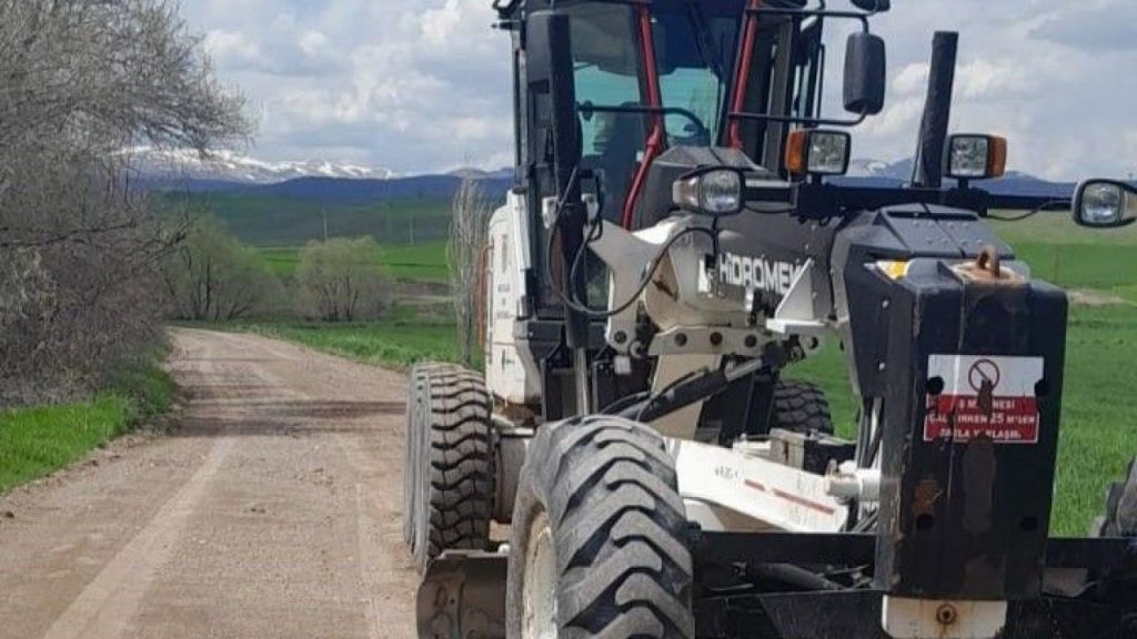 Suşehri Yol Dolgu Çalışmaları Hızla Tamamlandı