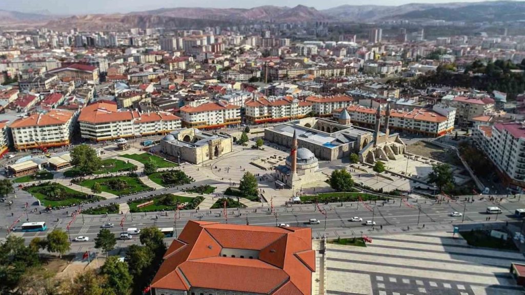 Türkiye Suudi Enerji Anlaşması: Yatırım ve Yerli Katılım Öne Çıkıyor