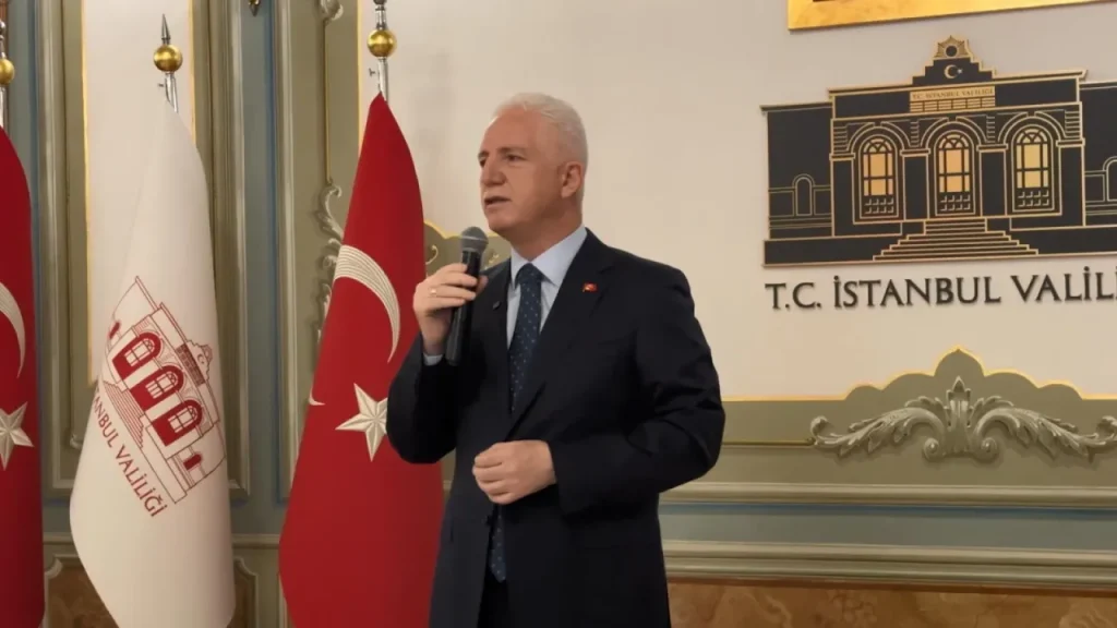 Vali Gül Bayramlaşma Töreninde Vatandaşlarla Buluştu