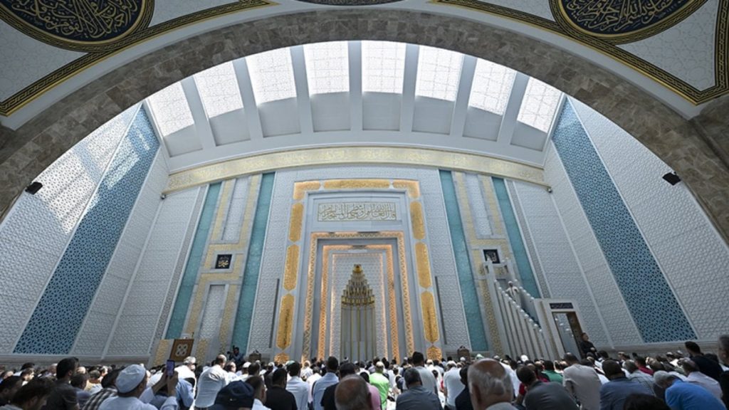 Aile Olmak: Aile Değerleri ve Nikah Höşgörü Hutbesi Analizi