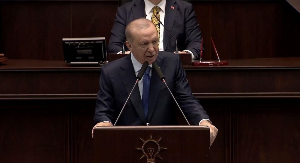 AK Parti’den Yeni Katılımlarla Büyüme Mesajı ve Siyasi Vurgu