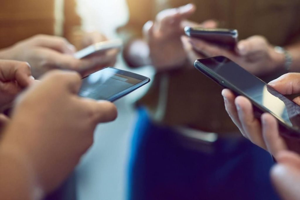 Android Uyarı Sistemiyle Deprem Sonrası Anlık Bildirimler