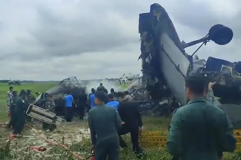 Assam’daki AN-32 kazası: 5 kayıp, yaralı yardımcı pilot kurtuldu