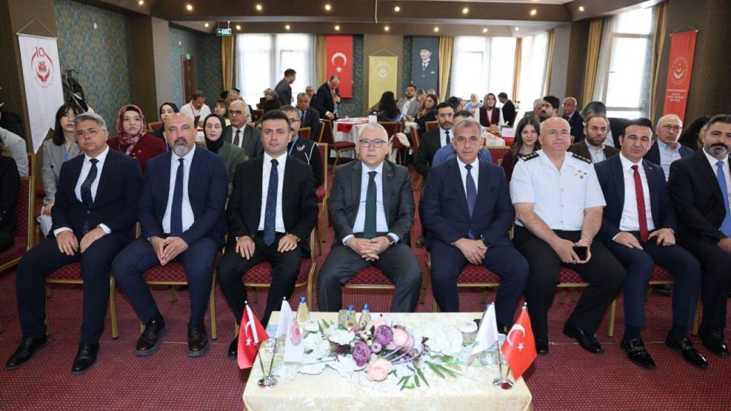 Bağımlılıkla Mücadelede Aileyi Güçlendiren Çalıştay