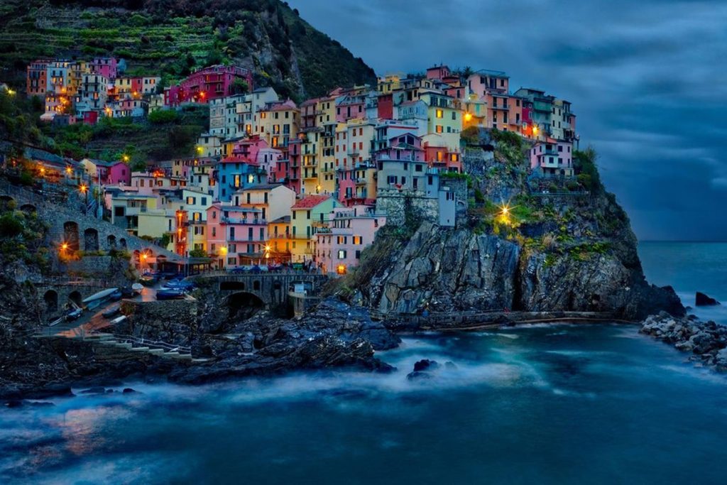 Cinque Terre’de Parlak Rüzgar: Ayakkabı ve Tek Yön Denetimleri Artıyor