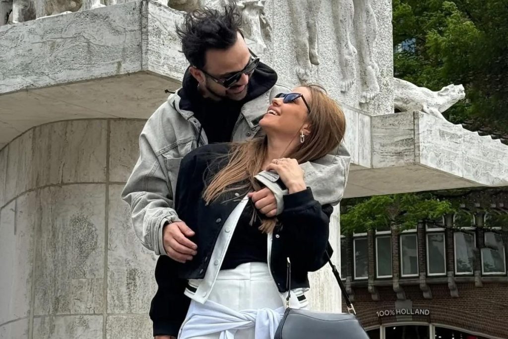 Derya Uluğ ve Asil Gök Nișan Töreniyle Yeni Döneme Başladı