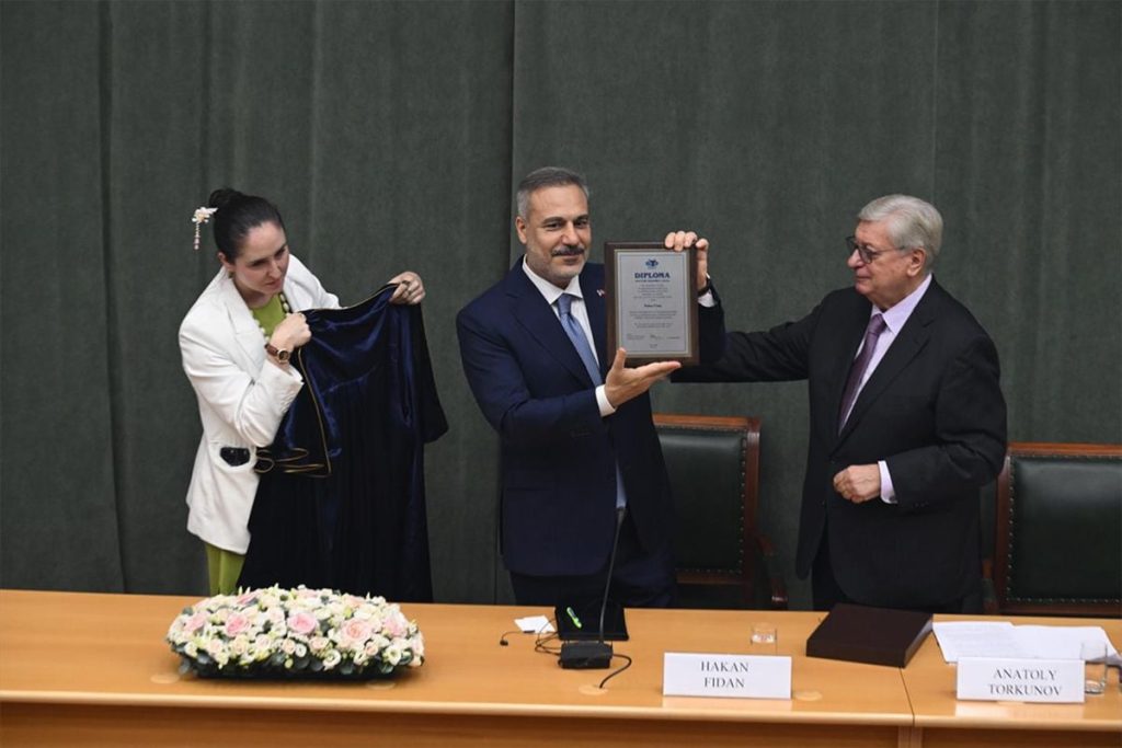 Fidan’a MGIMO’da fahri doktora, köklü Türkiye-Rusya ilişkilerine vurgu