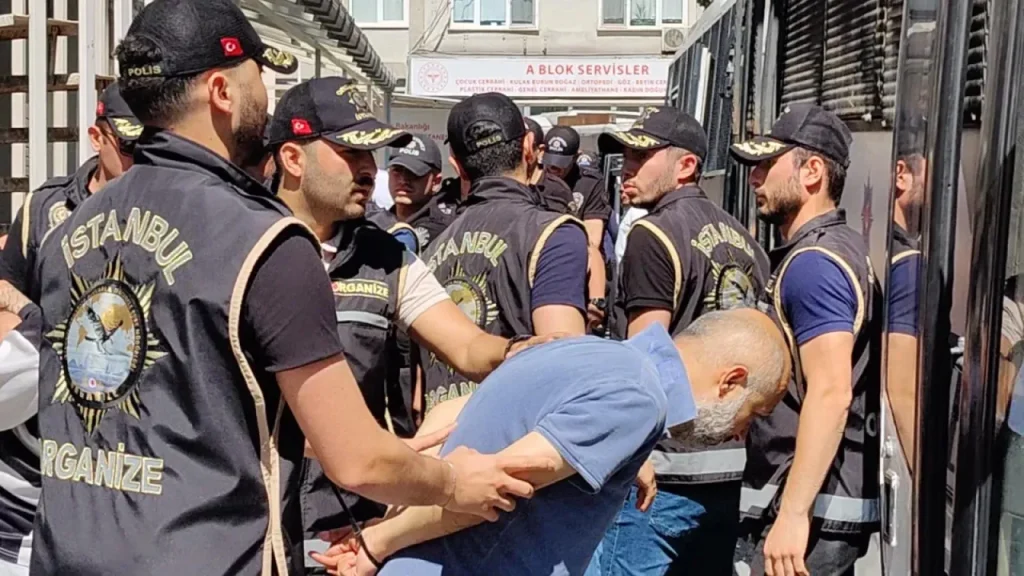 İstanbul’da Örgütlü Suç Sil baştan operasyonu: 113 adresli baskın
