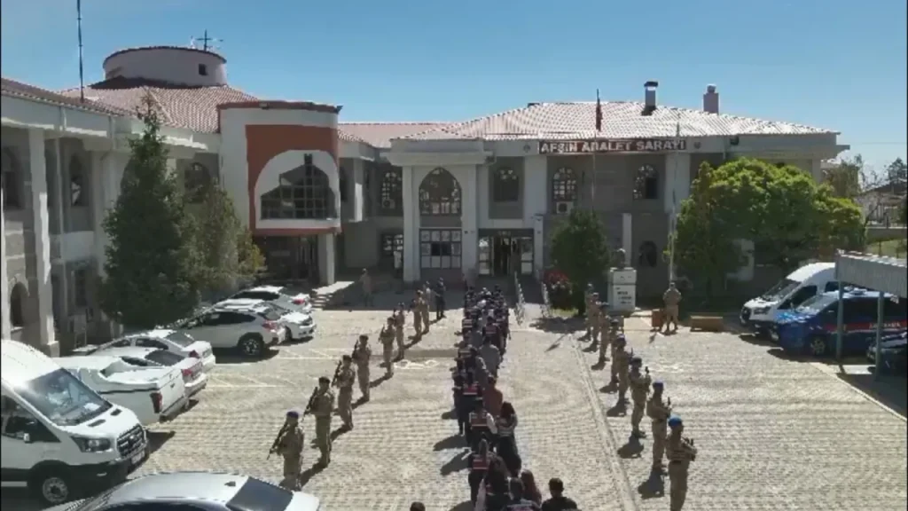 Kahramanmaraş merkezli operasyonda 42 şüpheli yakalandı