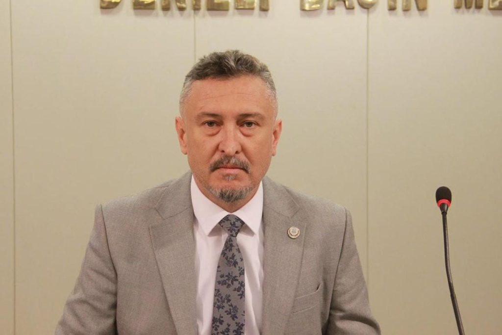Kamu Verileriyle Yeni Eğitim Yönergesi Tartışılıyor