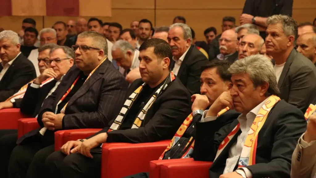 Kayseri Kayseri Şehrinin Kayserispor Yönetiminde Değişim ve Borç Açıklaması