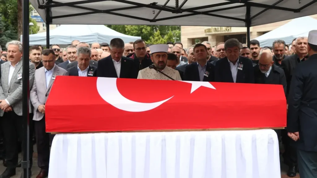 Kayseri’de Vali Yardımcısı Şenol Esmer’in Cenazesi Memleketine Uğurlandı