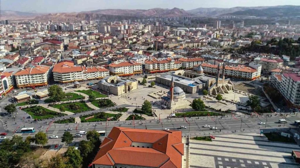 Kent Meydanı–Kepçeli güzergahında altyapı çalışması nedeniyle trafik kapatıldı