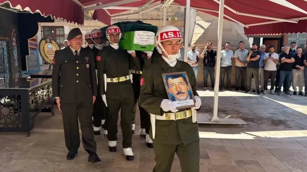 Kıbrıs Gazisi İbrahim Aldemir Son Yolculuğuna Uğurlandı