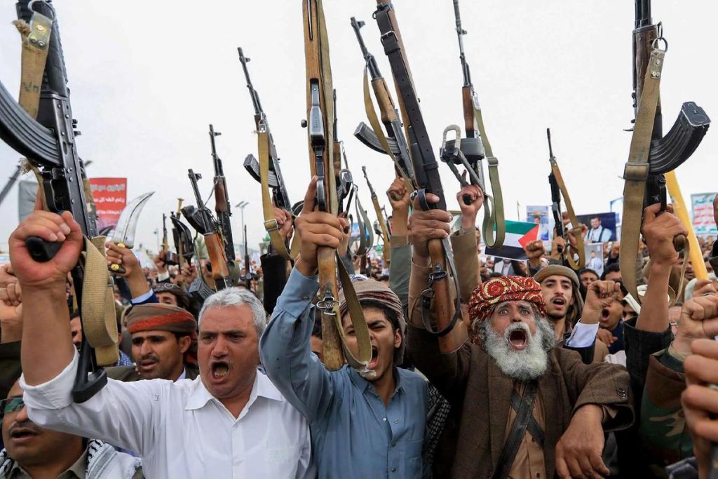 Kızıldeniz’de Yeni Yasak ve Husilerden İsrail’e Füze Hamlesi