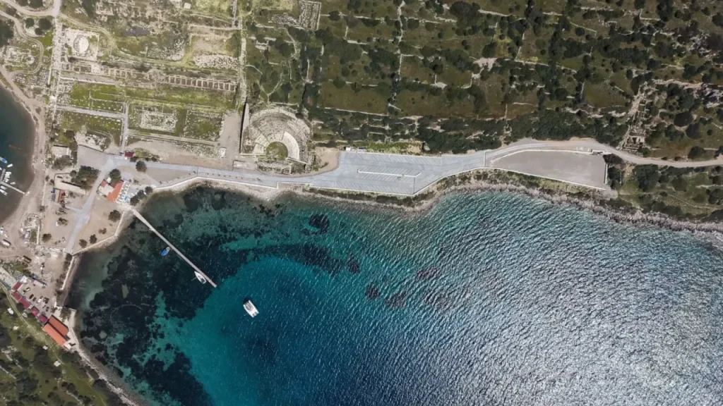 Knidos Ören Yeri’nde Çevre Düzenlemesi Sürdürüyor