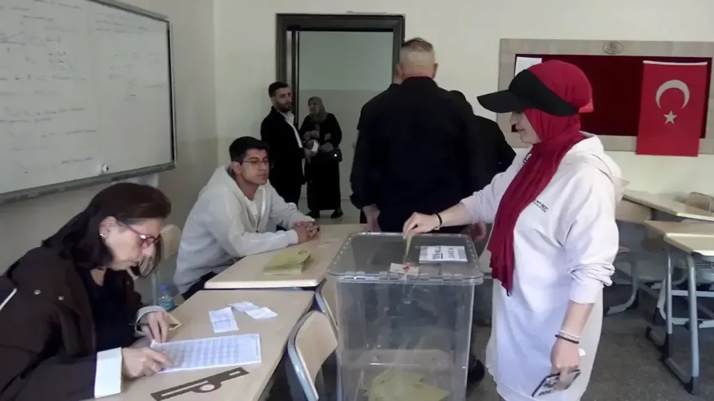 Lalapaşa Mahallesi’nde Muhtar Seçimi İçin Adaylar ve Oy Kullanım Detayları