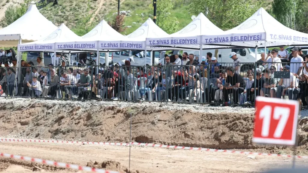 Off-Road Oyunları Sivas’ta Hız ve Heyecan Dolu Parkuru Taşırken