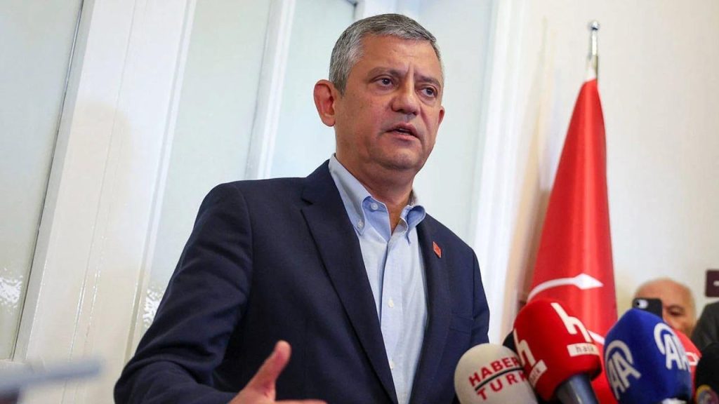 Özel Ekibi Kurultay İçin Partilere Yöneldi: Adalet Birlik ve Yenilik Partisi Gündemde