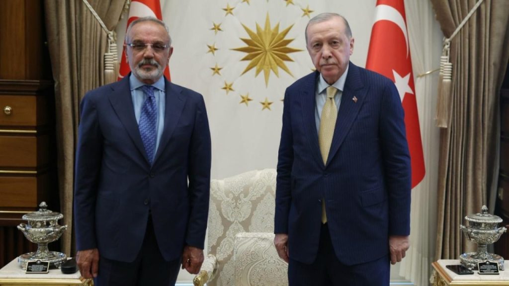 Sırrı Sakık Erdoğan Görüşmesini Üst Vurgu ile Paylaştı