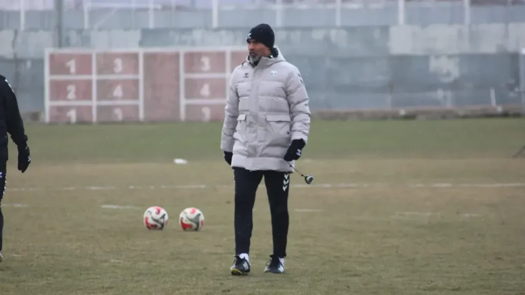Sivasspor’da Taşdemir dönemi sona erdi ve yol ayrımı ortaya çıktı