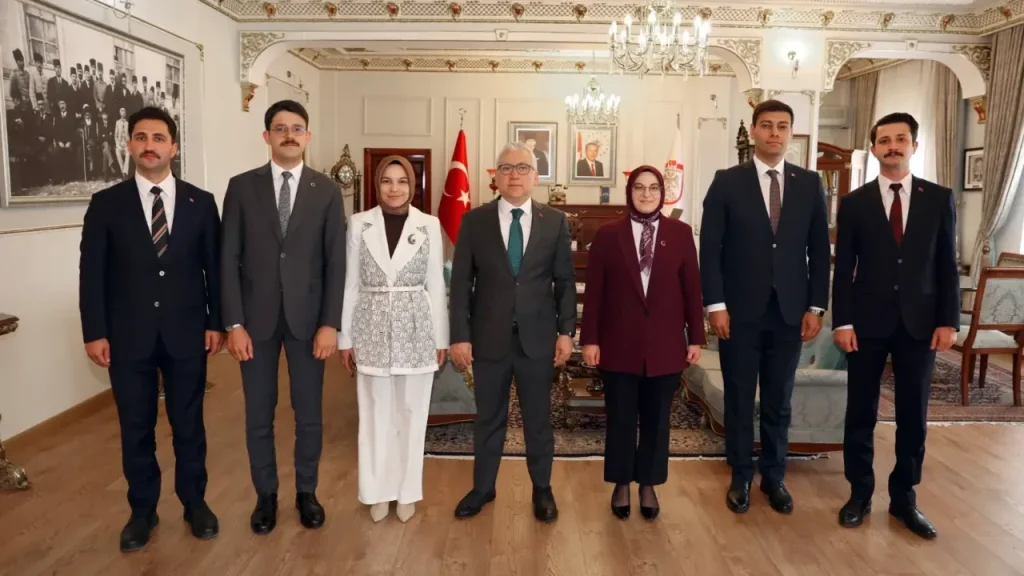 Staj İçin Veda Ziyareti: Kaymakamlar Yeni Görevlere Temenni