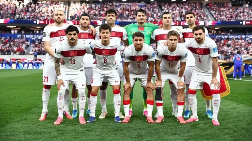 Türkiye, ABD’yi 3-2 mağlup etti: Dünya Kupası D Grubu heyecanı sürüyor