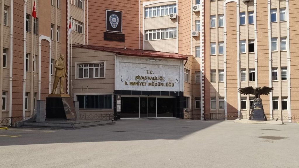 Uyuşturucu Operasyonlarıyla 69 ilde geniş çaplı baskınlar sürüyor