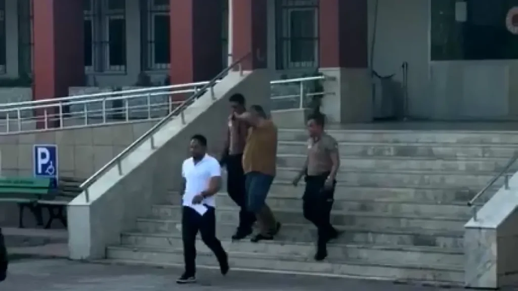Uyuşturucu Operasyonunda Tutuklanan Ş.K.’nın Yakalanma Anı ve Ele Geçirilenler