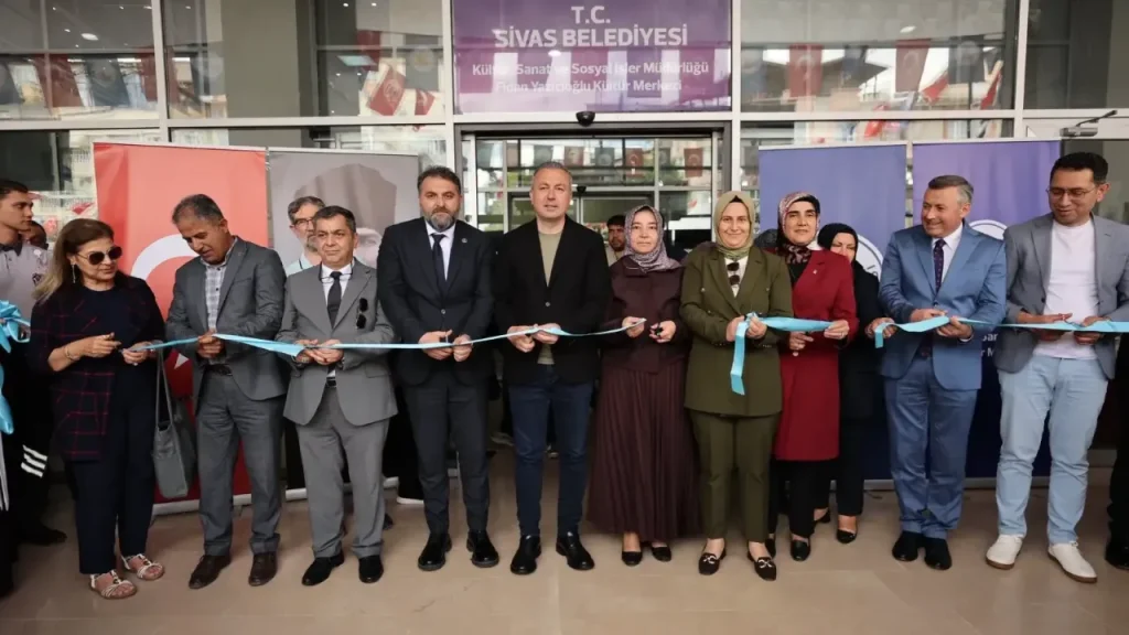 Yıl Sonu Karma El Sanatları Sergisi Açılışı Coşkuyla Gerçekleşti