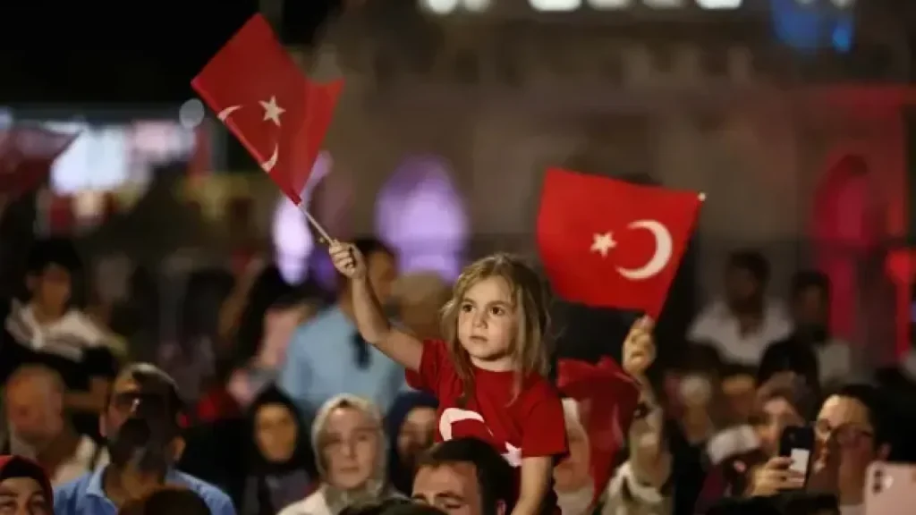 15 Temmuz Demokrasi ve Milli Birlik Günü için resmi tatil uygulanacak