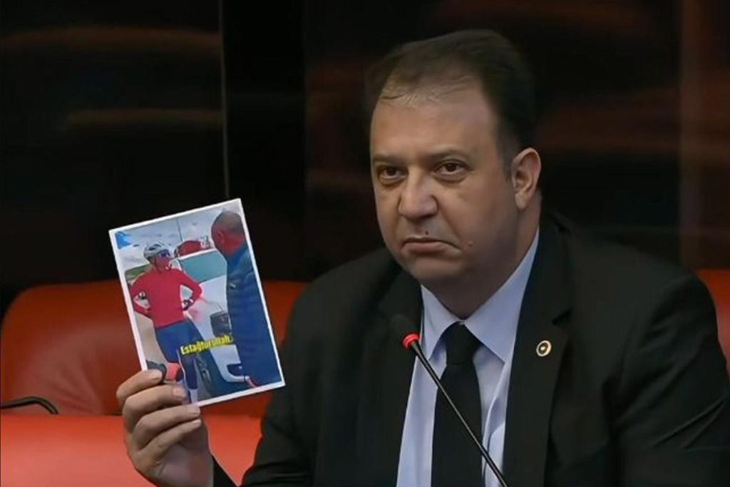 Ardahan Valisi Görevden Alındı; Ömer Hilmi Yamlı Atandı