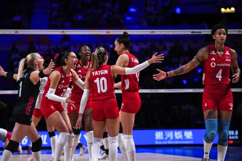 Ay-yıldızlılar, Çin’i 3-0’la geçerek finale yükseldi