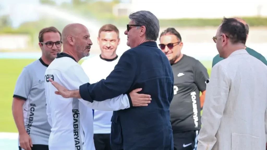 Beşiktaş Başkanı Adalı: Tribünler birlik olsun, faiz indirimi kritik