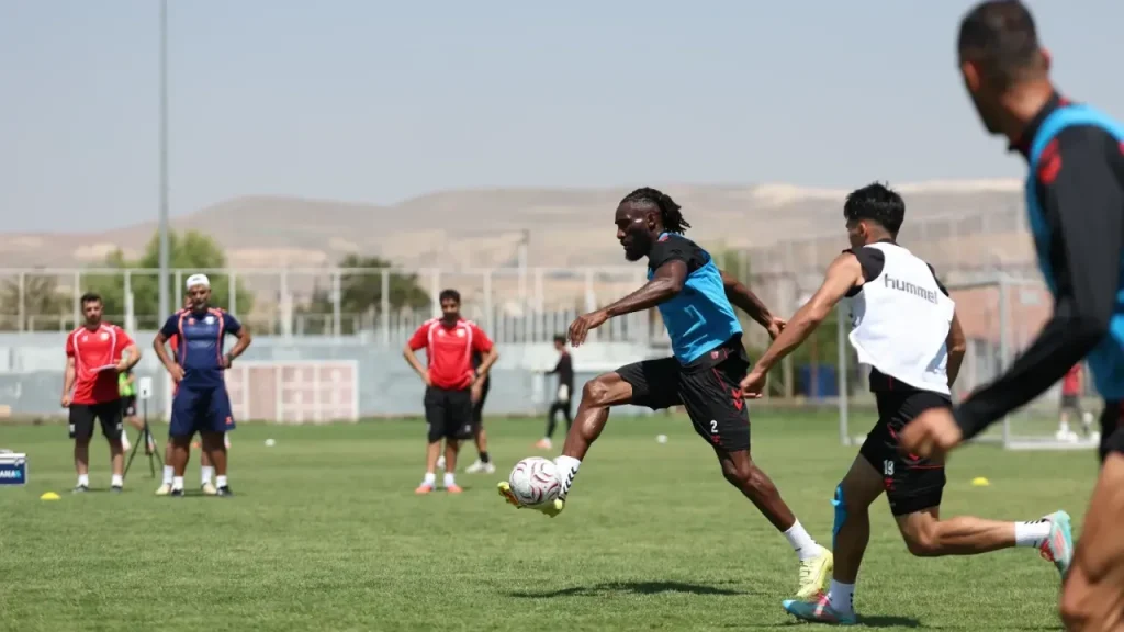 Ekenler Beton Sivasspor Sivas Kampını Tamamladı