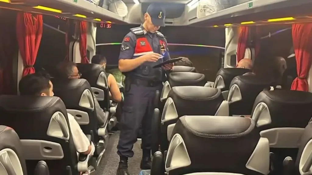 Girişimci Göç Denetimleriyle 25 Organizatör Gözaltında
