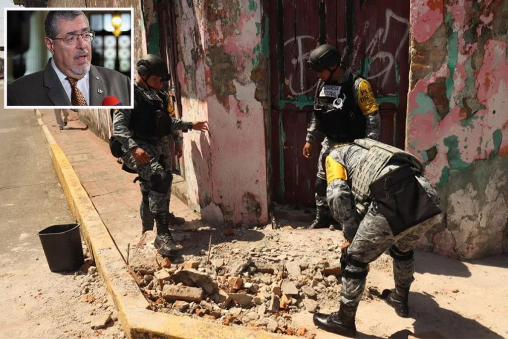 Guatemala’da Başkanlık Sarayı güvenlik protokolleri uygulanıyor