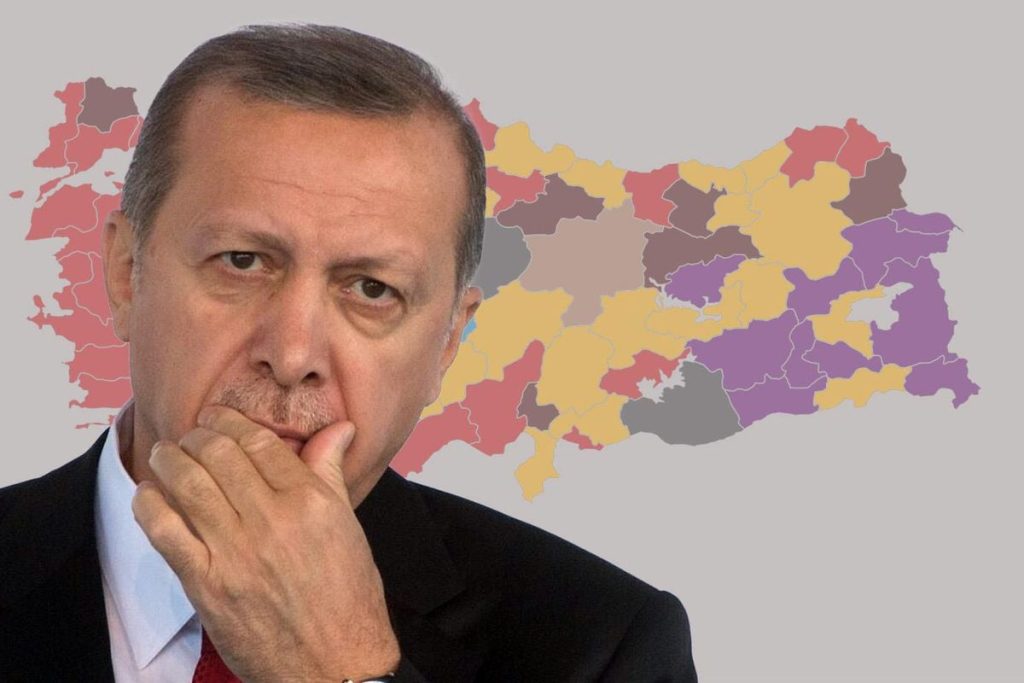 İstanbul’da seçim nabzı: AK Parti önde CHP yakından takipte