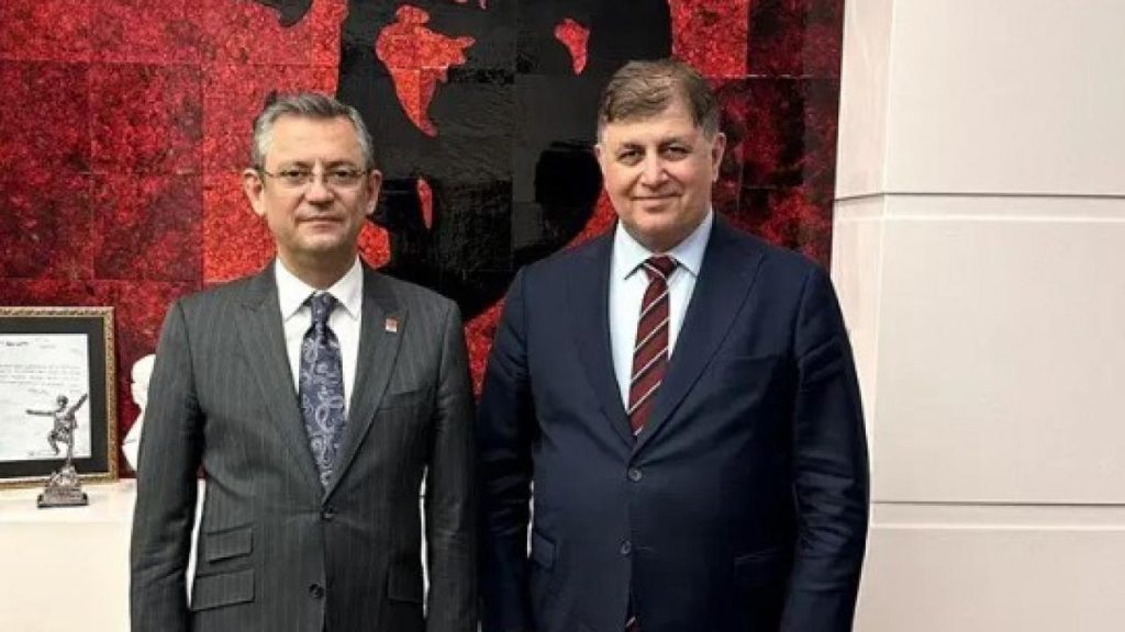 İzmir’de Belediye Başkanı Bağımsız Dönemi Başladı