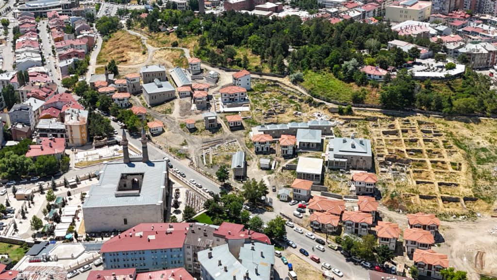 Kale Projesiyle Sivas’ta tarih ve yeşil alan bir araya geliyor