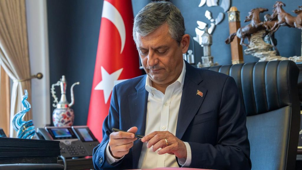 LOGO DEĞİŞİMİNİN ERTELENMESİ VE AYRINTILAR