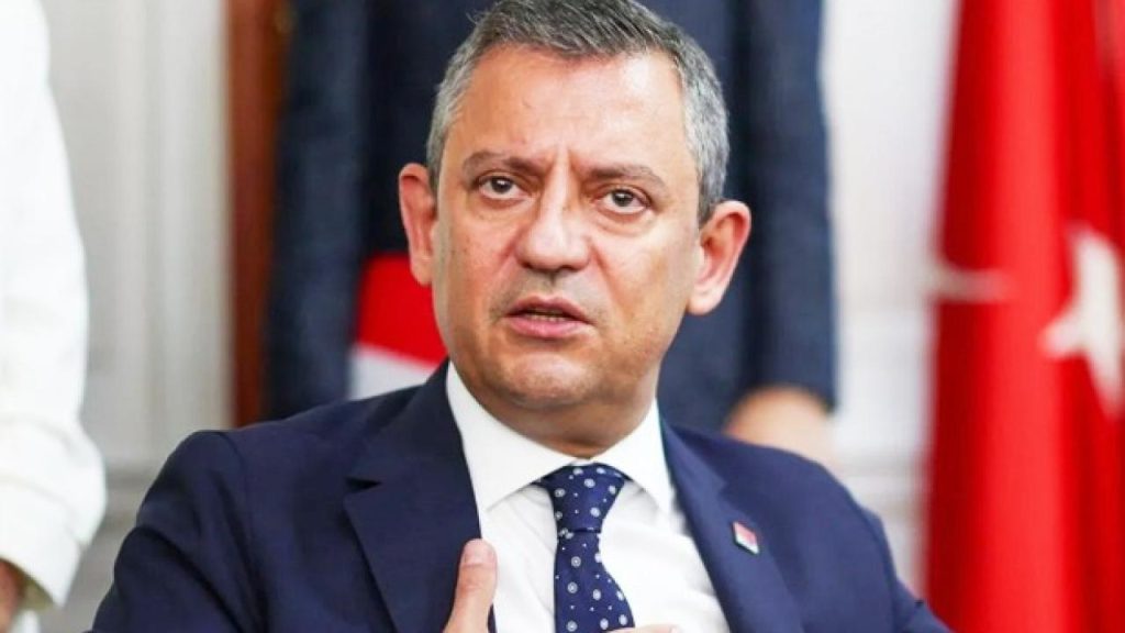 Özel’in Yeni Parti Planı: Tüzük ve Program Hazır
