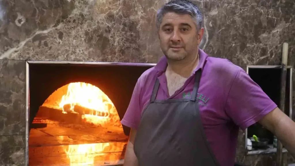 Sivas’ta Fırın Ustaları Sıcakla Mücadele Ediyor