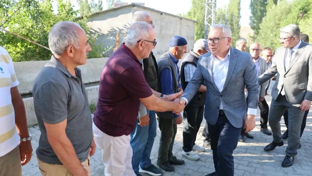 Vali Şimşek: Bölge yol çalışmaları ve dayanışma şenliği