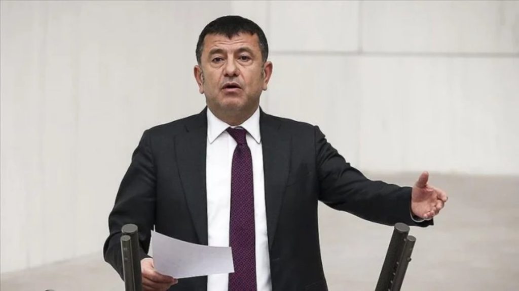 Ağbaba ailesi ve yolsuzluk soruşturmaları tartışılıyor