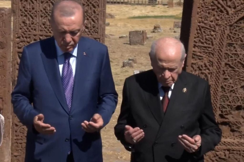 Ahlat’ta Kabine Toplantısı Öncesi Kritik Değerlendirme