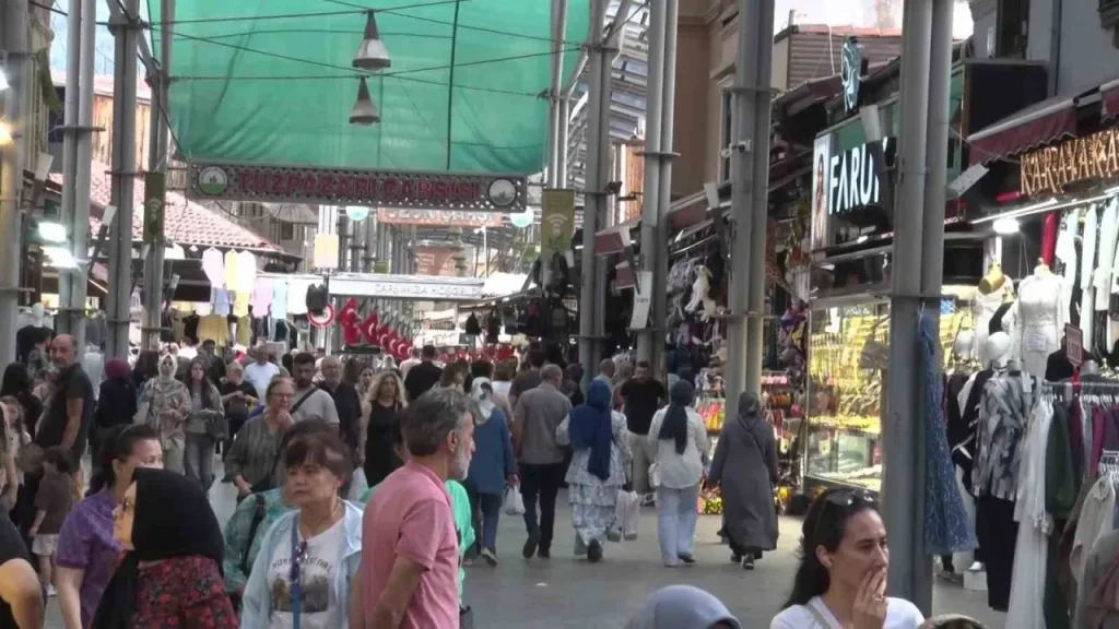 Aile Mahkemesi’nde Boşanma Kararı ve Kusur Tespiti Üzerine Zincirleme İtirazlar